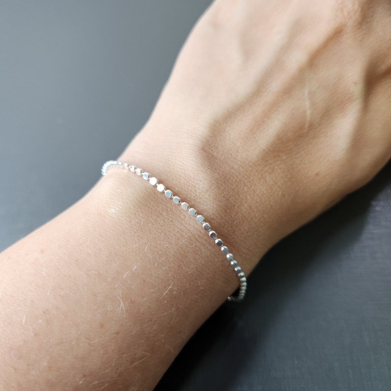 PULSEIRA PRATA BOLINHA CHAPADA