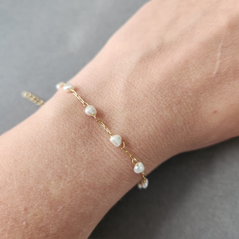 PULSEIRA OURO PÉROLAS CORAÇÃO