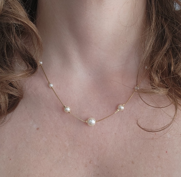 COLAR OURO PÉROLAS ESPASSADAS