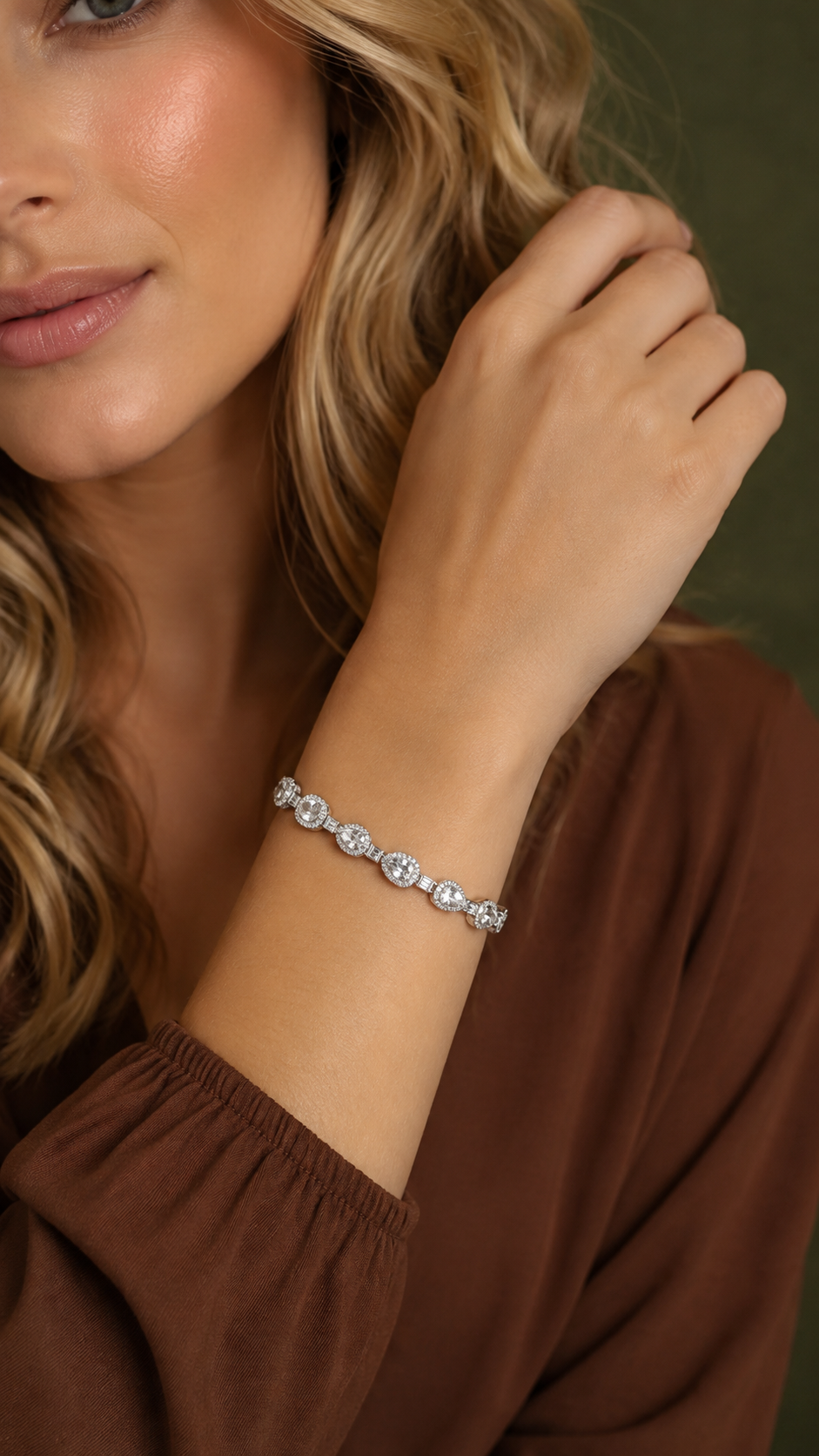 PULSEIRA RÓDIO BRANCO LUXO GOTA E OVAL ZIRCÔNIAS