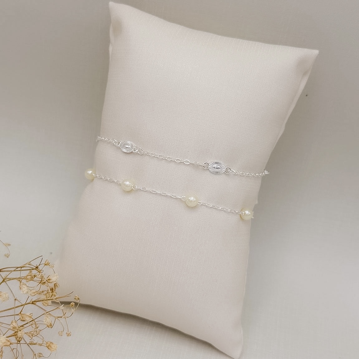 12.2335.0.S - Pulseira de placas ovais em efeito raios em elos americanos