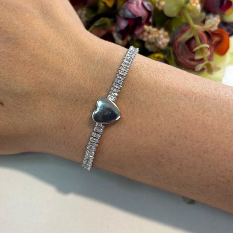 PULSEIRA REGULAGEM RIVIERA BAGUETES E CORAÇÃO LISO