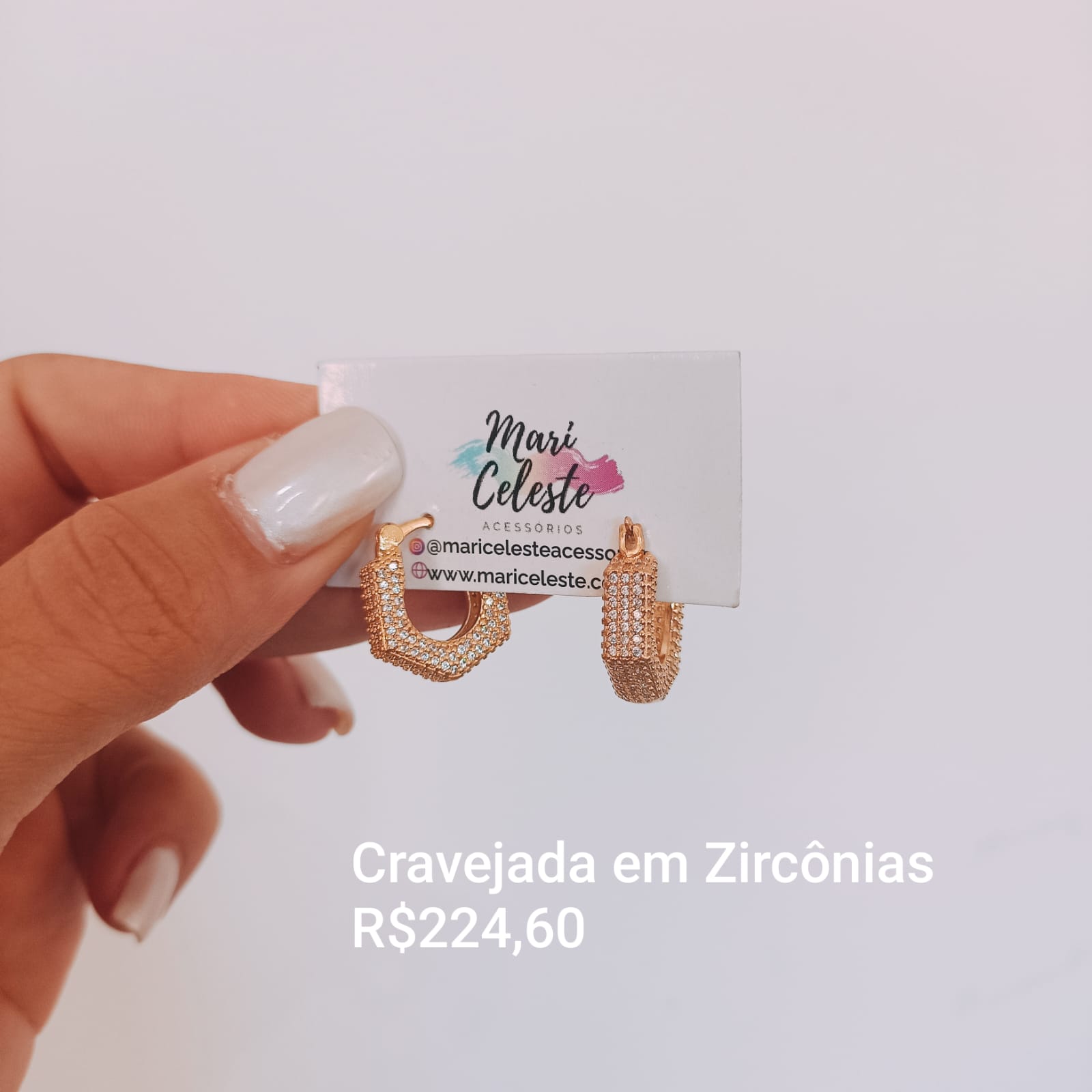 Brinco Hexagonal Cravejado Zircônia