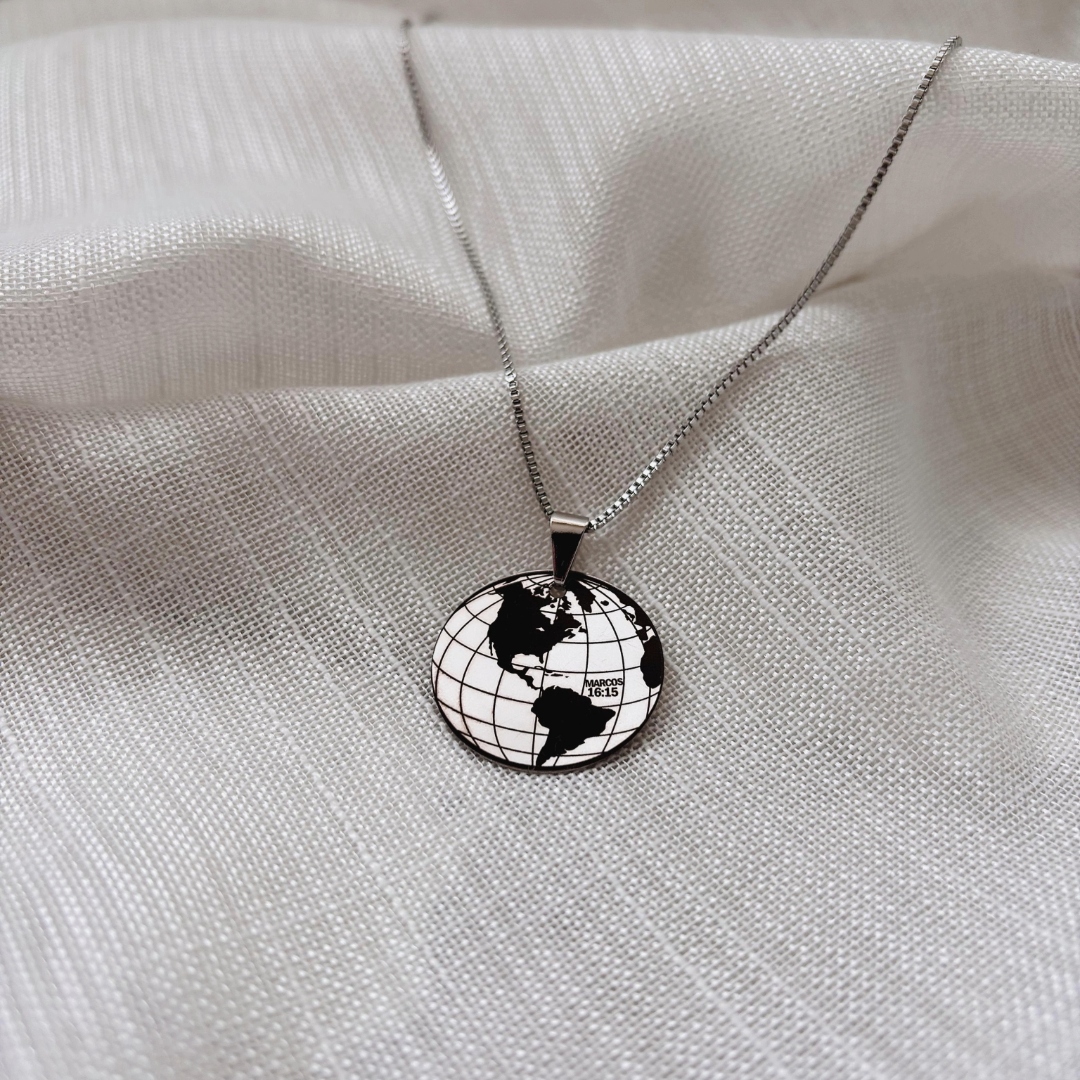 COLAR PERSONALIZADO IDE GLOBO MC 16:15. MEDALHA 24MM. 70CM DE COMPRIMENTO. AÇO INOX.