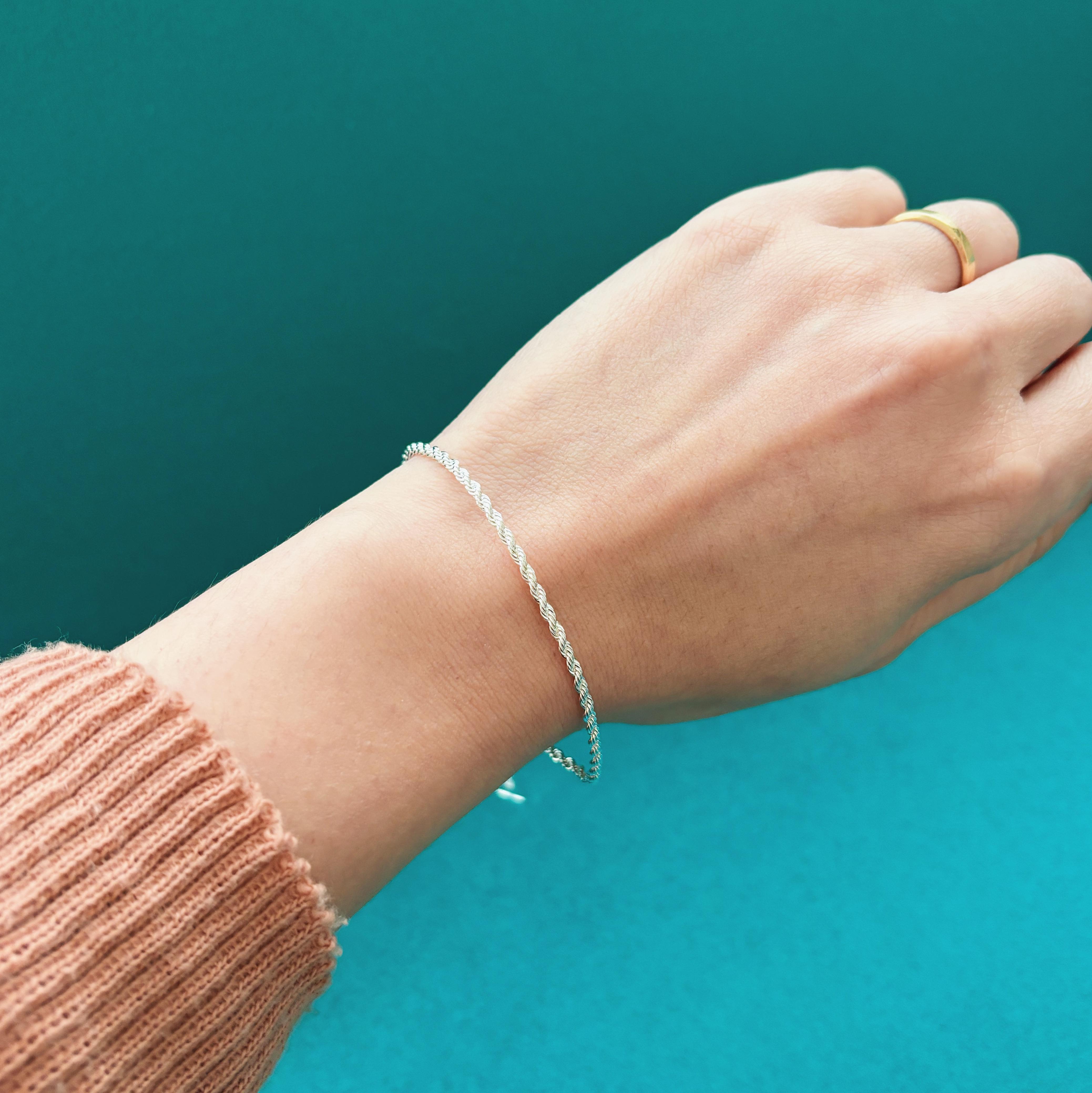PULSEIRA CORDÃO BAIANO MH. 2MM. 16CM DE COMPRIMENTO E 5CM DE REGULAGEM. BANHADA A PRATA