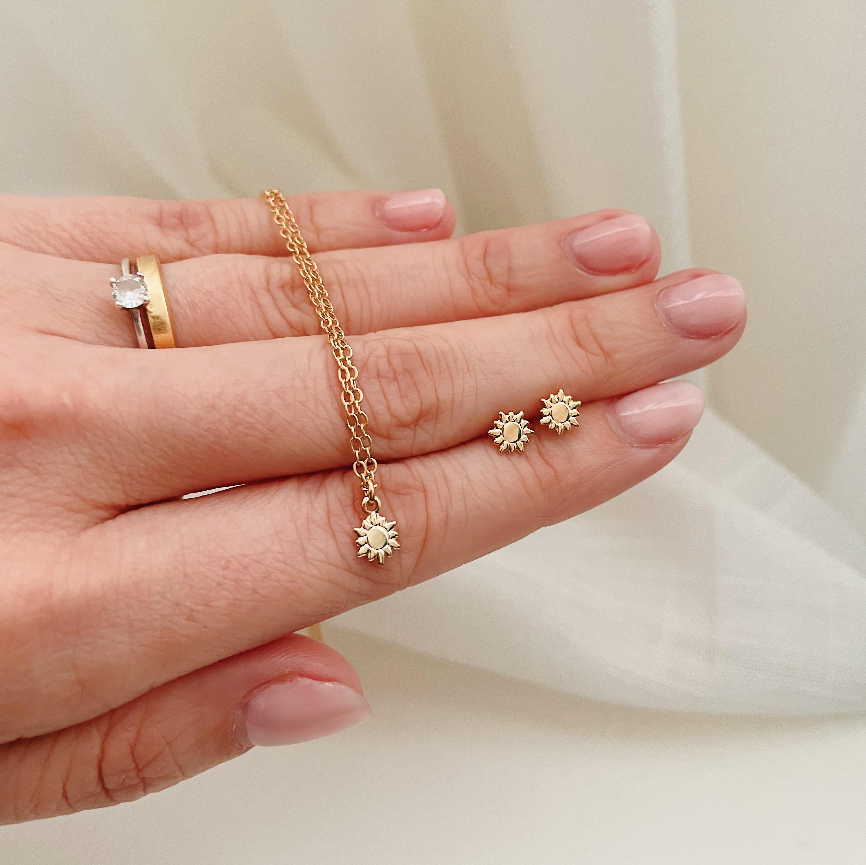 CONJUNTO INFANTIL SOL. 35CM DE COMPRIMENTO E 5CM DE REGULAGEM. BANHADO A OURO 18K.