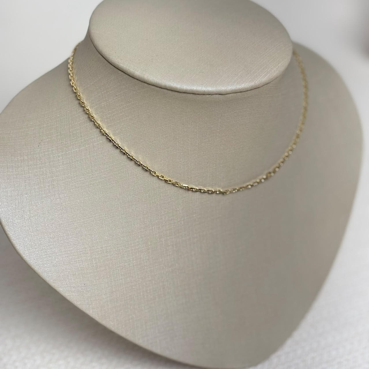 Choker Elo Cartier Folheado a Ouro 18k
