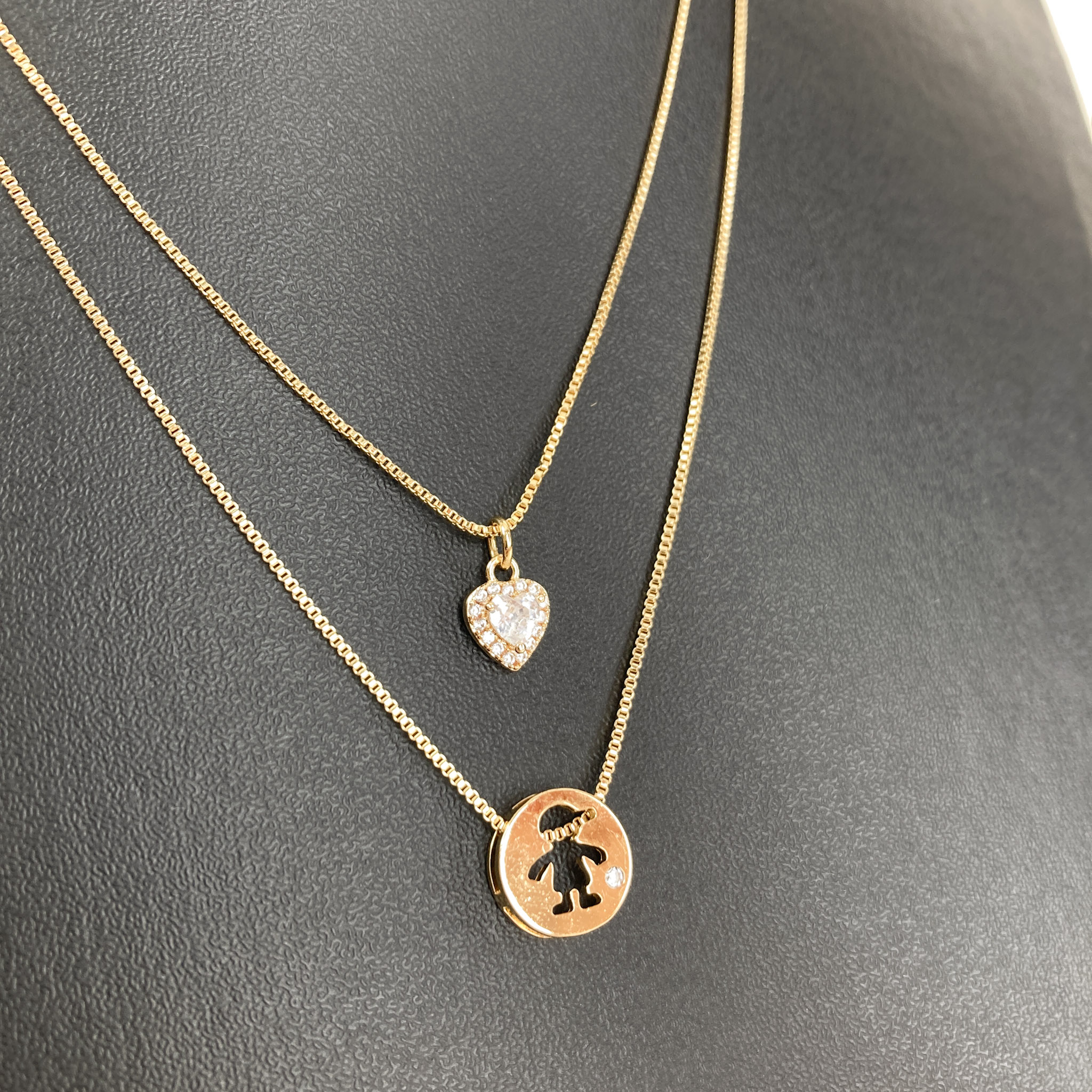 Colar Dupla Veneziana Pingente Menino e Coração Cravejado de Zircônias Folheado a Ouro 18k