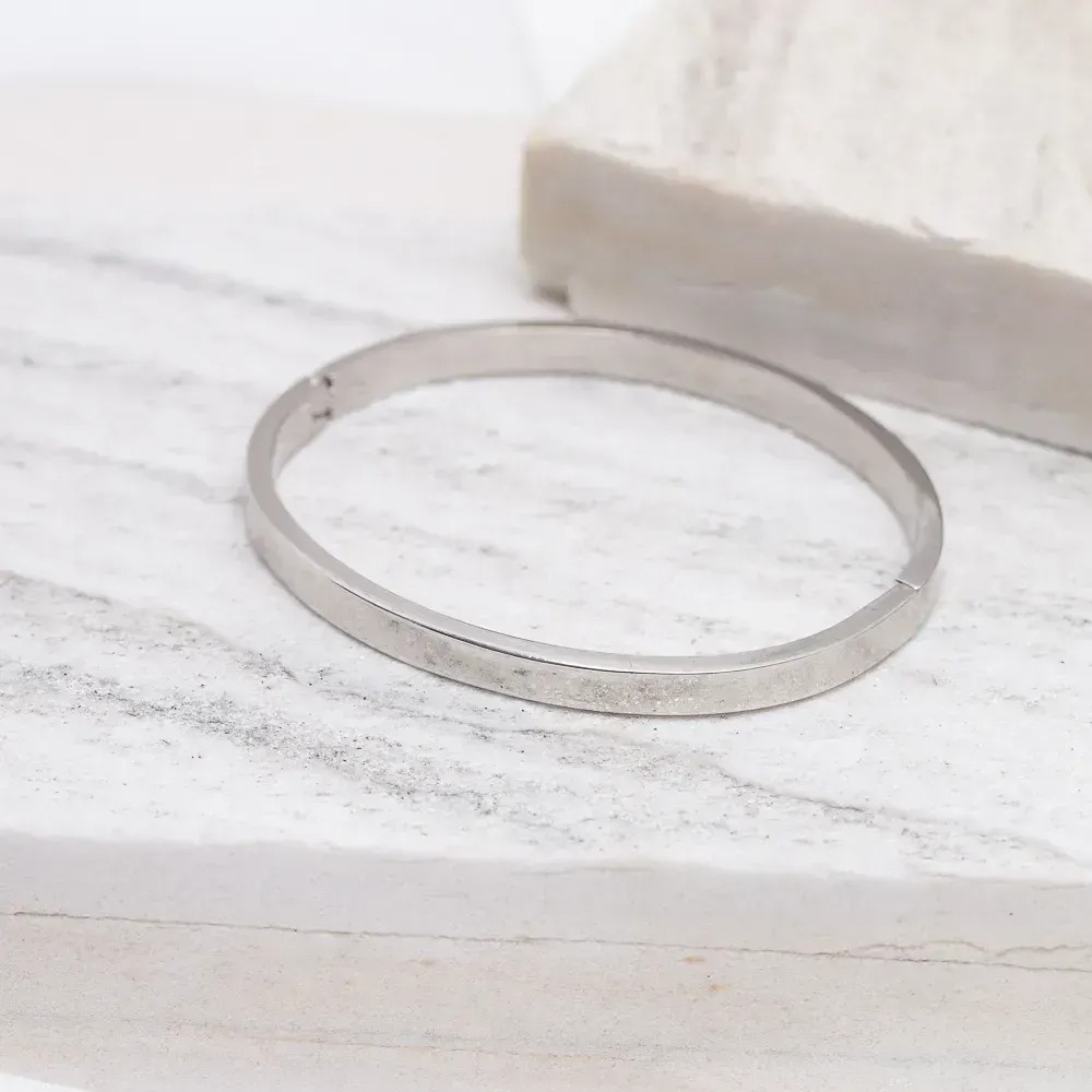 BRACELETE MINIMALISTA LISO BANHO RÓDIO BRANCO