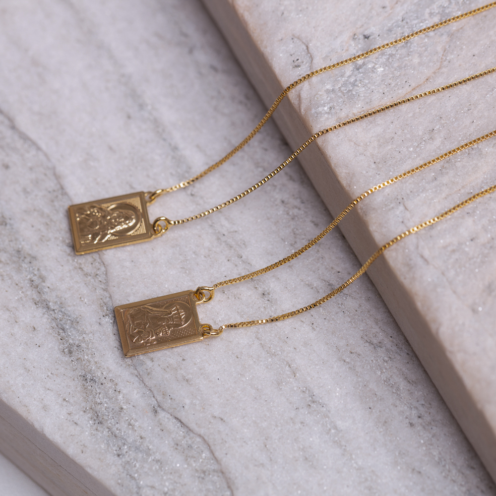COLAR ESCAPULÁRIO SANTA MARIA E SAGRADO CORAÇÃO DE JESUS G BANHO OURO 18K