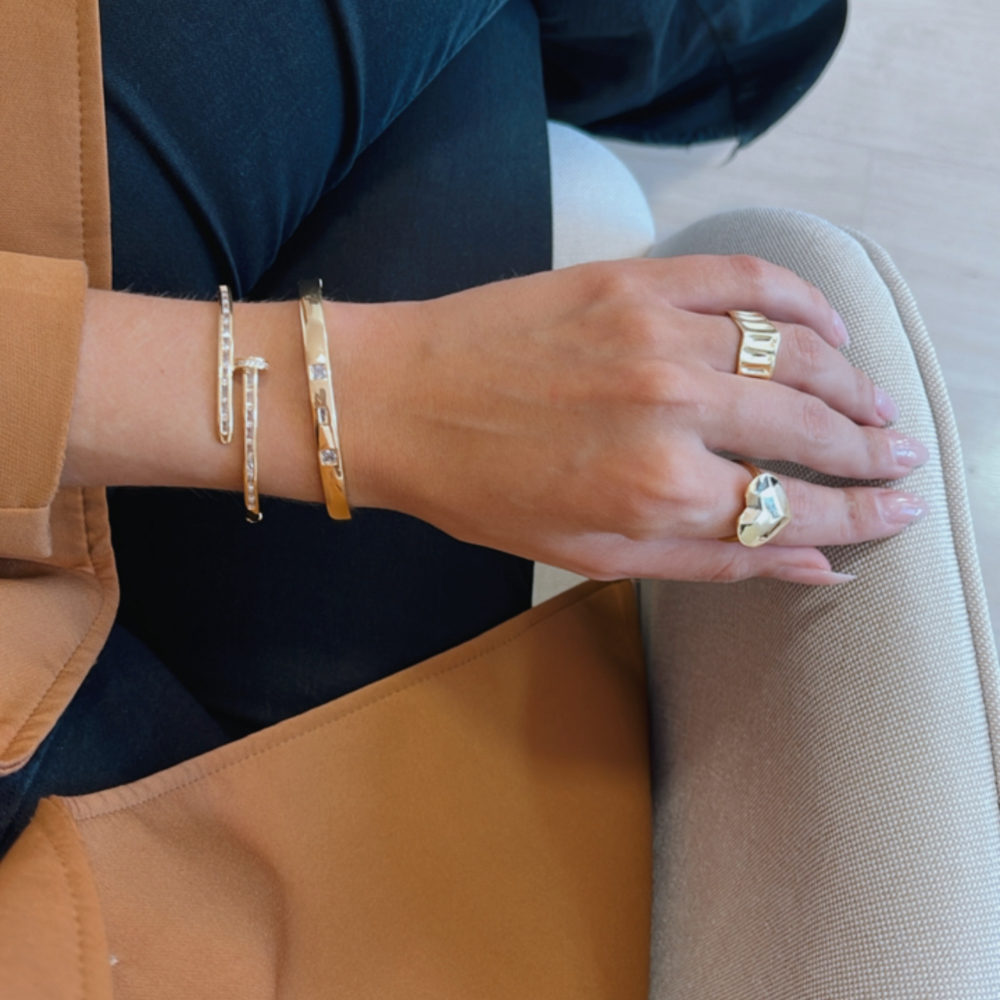 BRACELETE PREGO COM ZIRCÔNIAS NAVETE CRISTAIS BANHO URO 18K