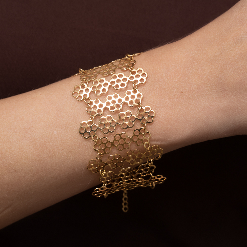 PULSEIRA COLMÉIA DE FLORZINHAS BANHO OURO 18K