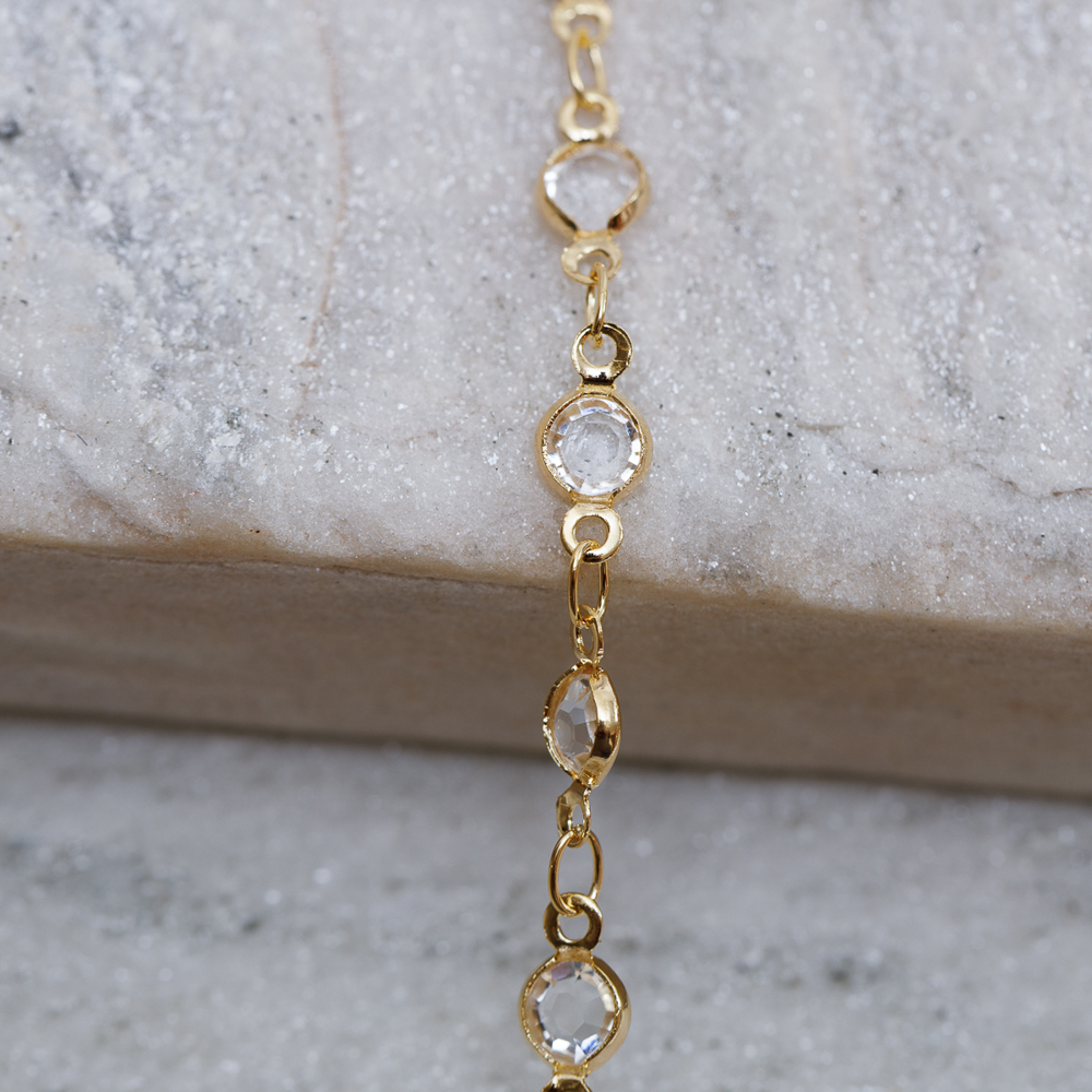 CHOKER COM PEDRINHAS CRISTAIS BANHO OURO 18K