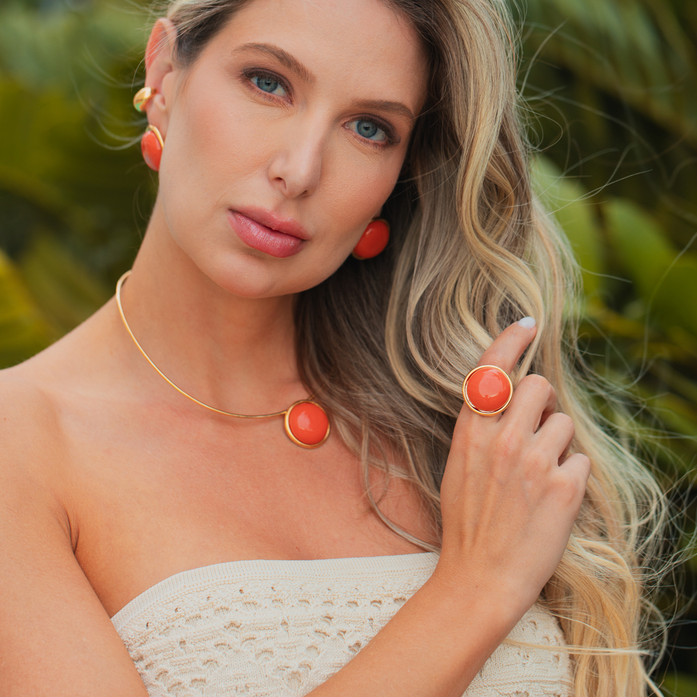 ANEL REDONDO COM PEDRA GOIABA BANHO OURO 18K