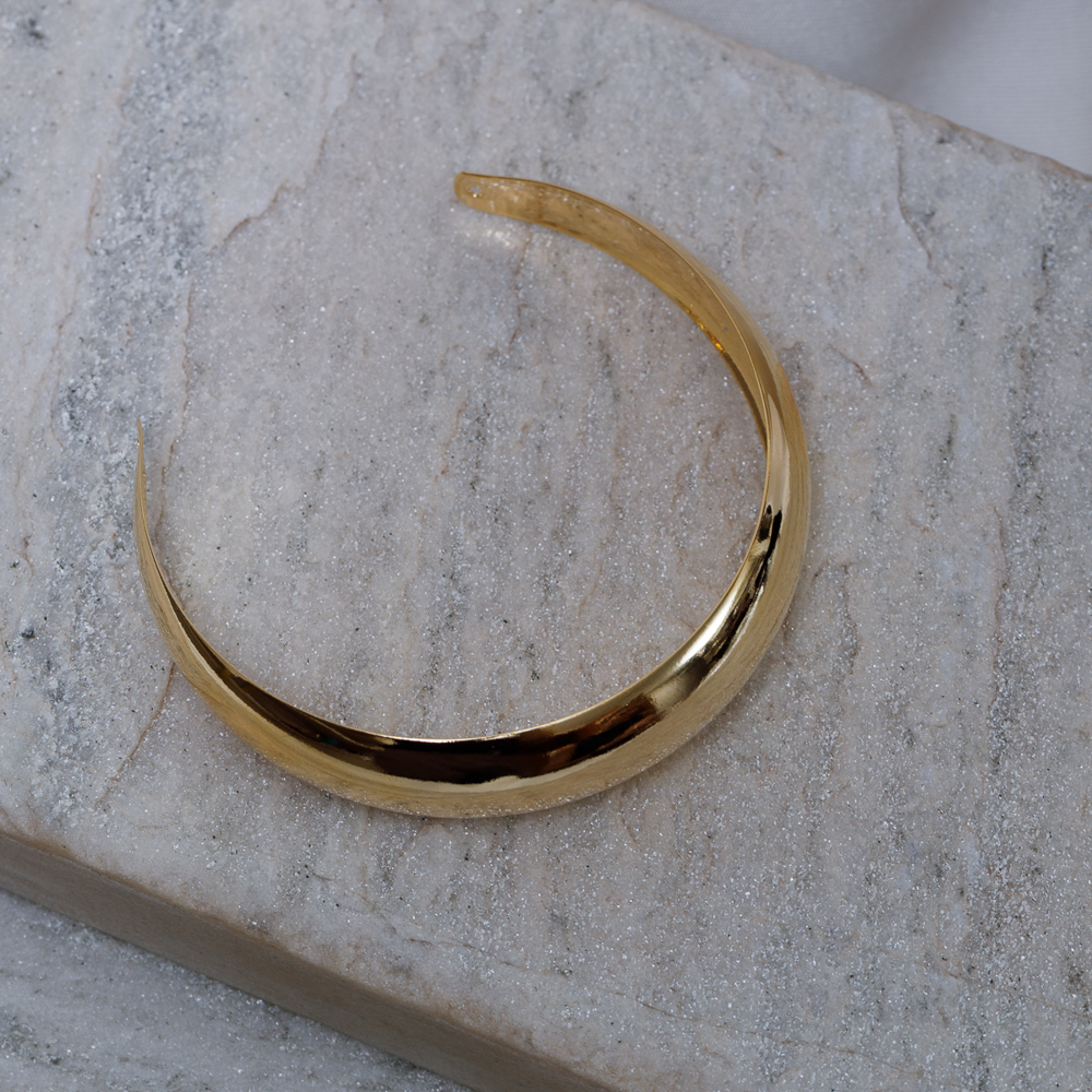 BRACELETE FLOR DE ANTÚRIO BANHO OURO 18K