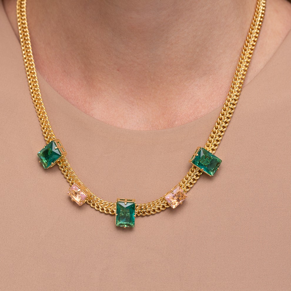 COLAR CORRENTE LACRAIA COM PEDRAS VERDE E ROSA CLARO BANHO OURO 18K