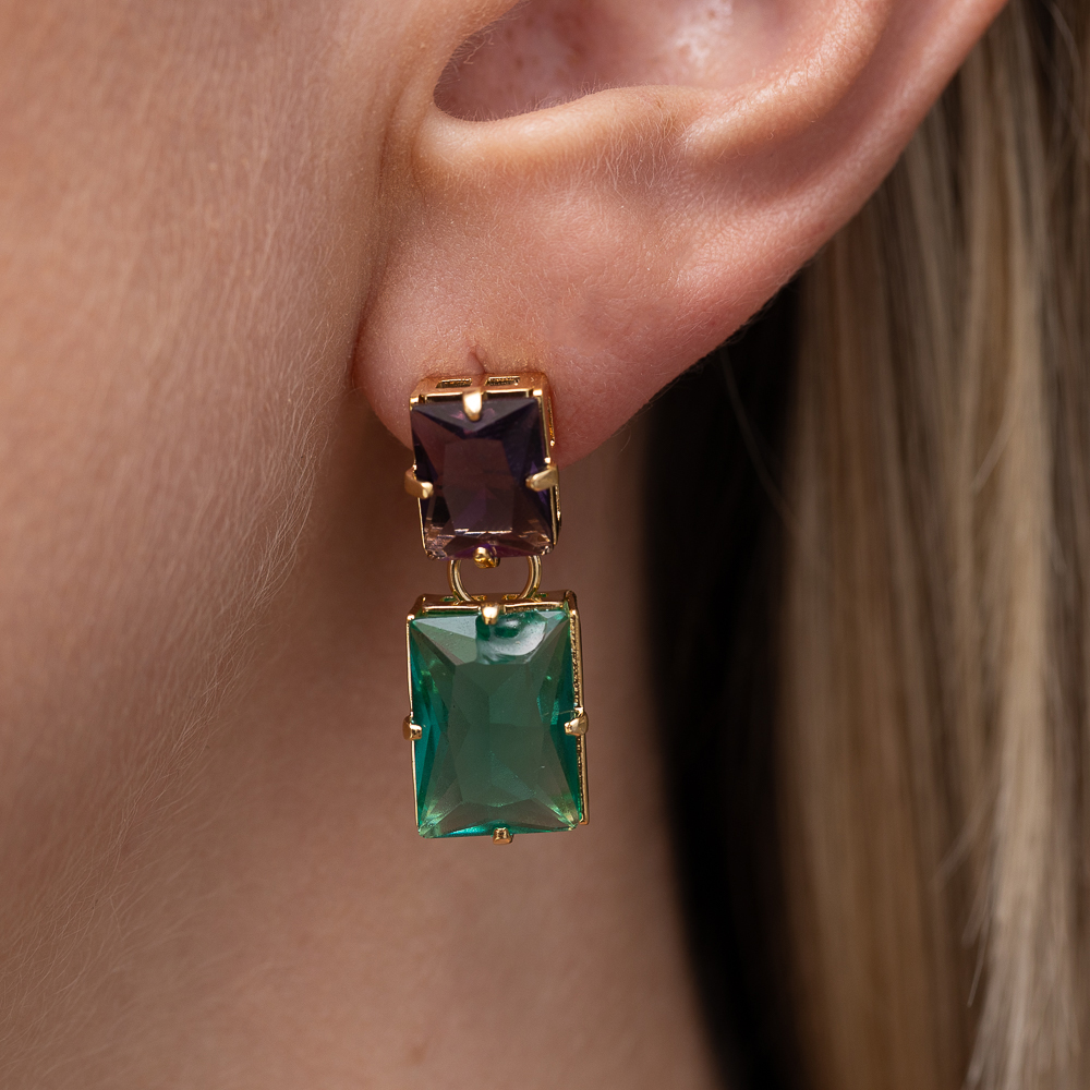 BRINCO QUADRADO DUPLO PEDRA VERDE E ROXO BANHO OURO 18K