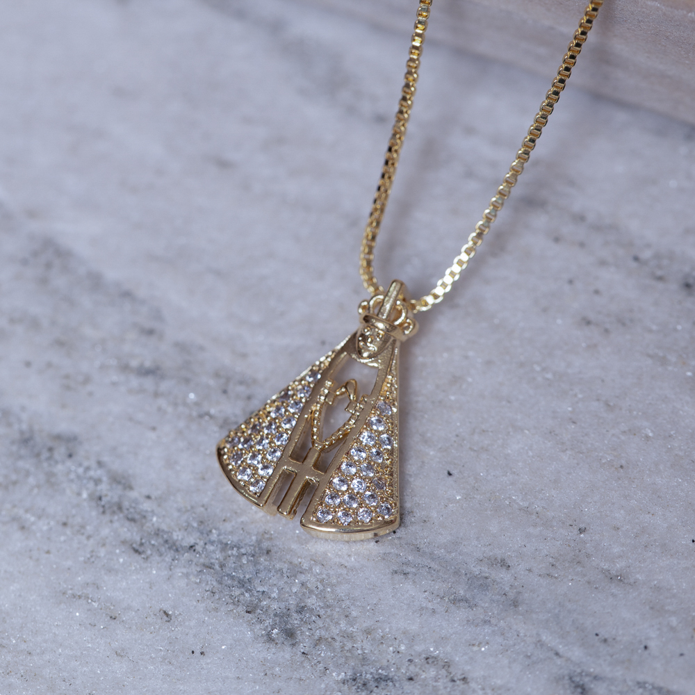 COLAR NOSSA SENHORA CRAVEJADA CRISTAL BANHO OURO 18K