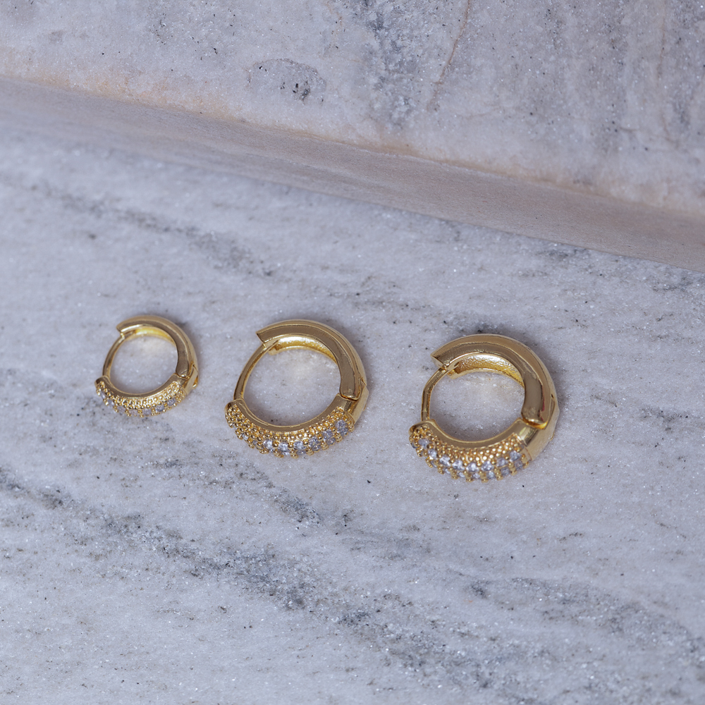 BRINCO ARGOLA OVAL G CRAVEJADA BANHO OURO 18K