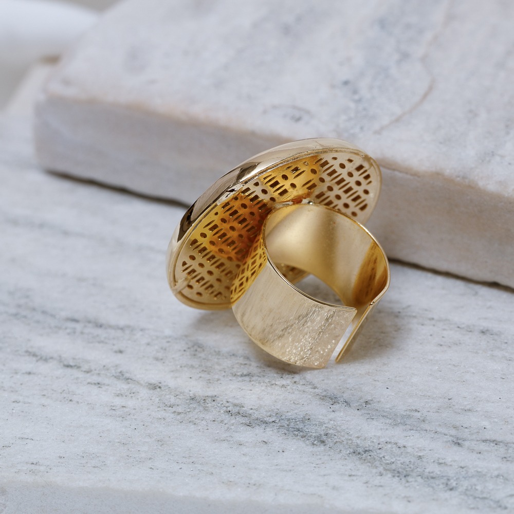 ANEL GRANDE REDONDO LISO BANHO OURO 18K