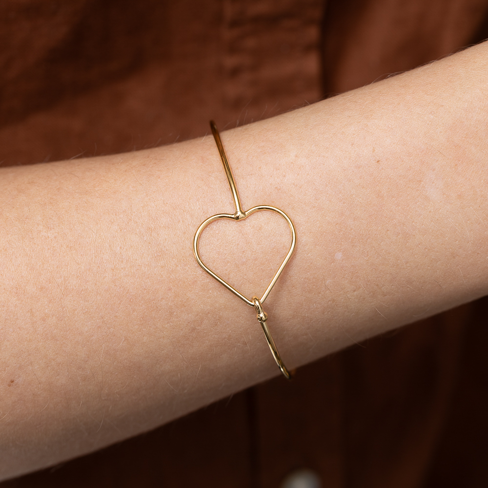 BRACELETE FECHO CORAÇÃO BANHO OURO 18K