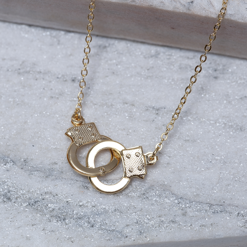 COLAR ALGEMAS BANHO OURO 18K