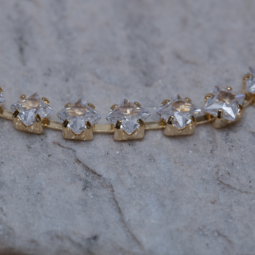 PULSEIRA RIVIERA COM PEDRAS CRISTAIS BANHO OURO 18K