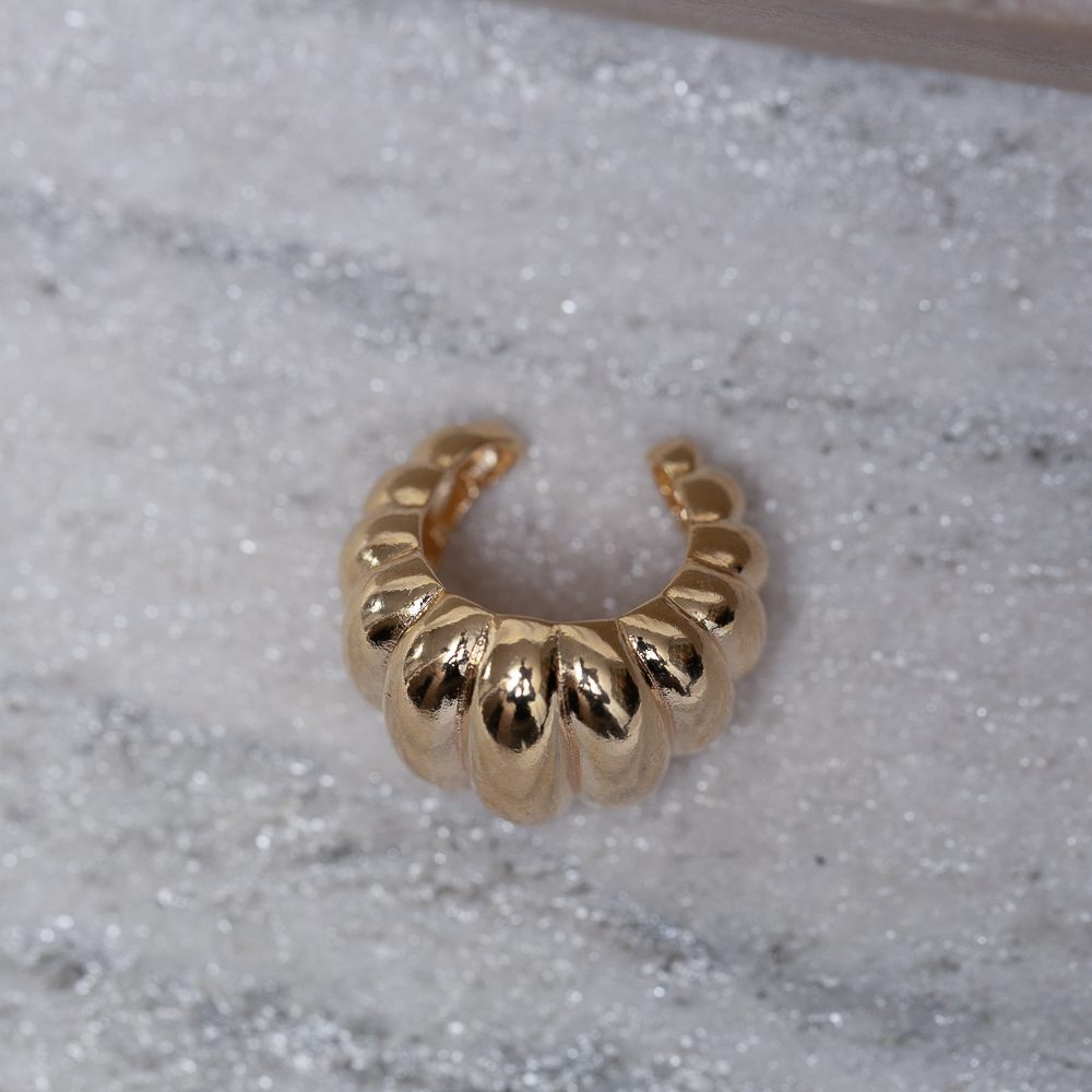BRINCO FAKE CARACOL BANHO OURO 18K