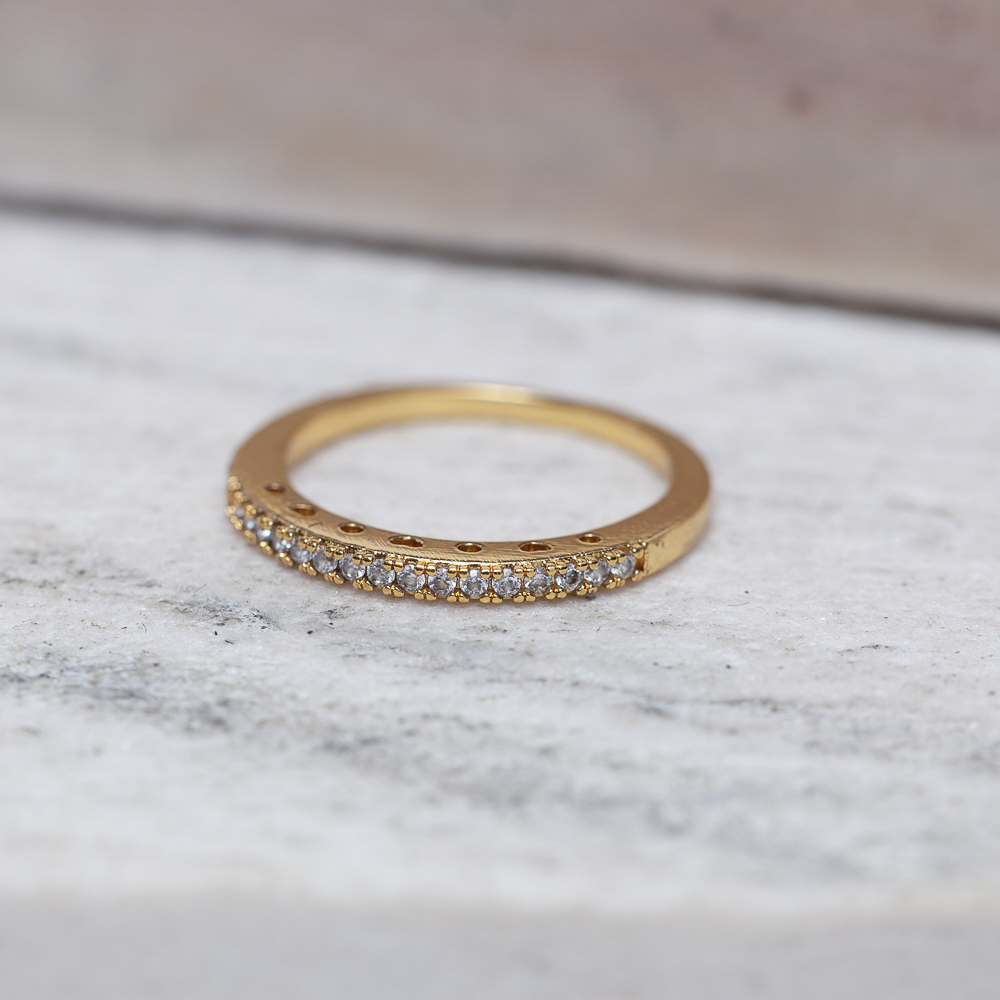 ANEL FINO CRISTAL DETALHADO CT BANHO OURO 18K