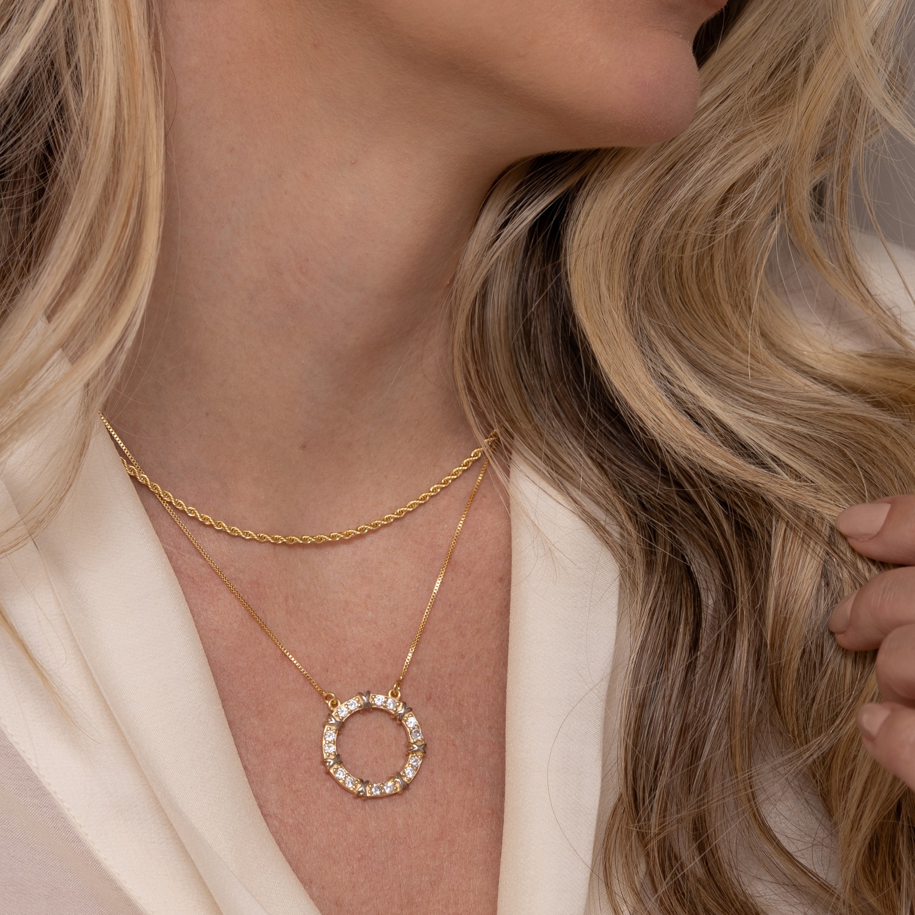 COLAR CÍRCULO X TWO TONE BANHO OURO 18K
