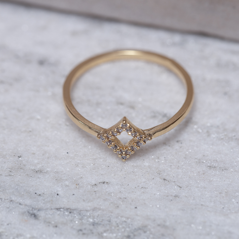 ANEL LOSANGO CRAVEJADO BANHO OURO 18K