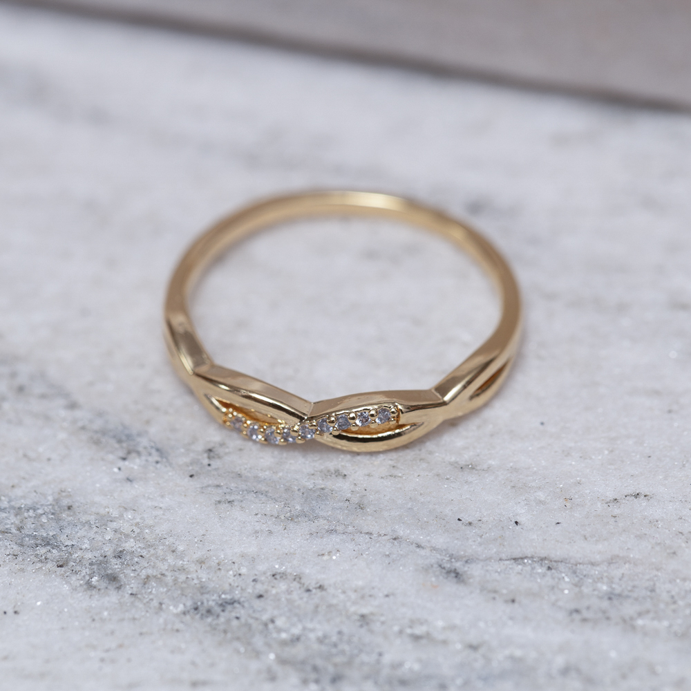 ANEL TORCIDO CRAVEJADO BANHO OURO 18K