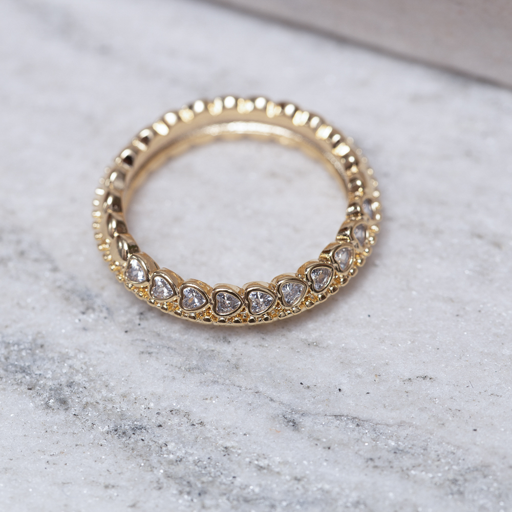ANEL CORAÇÕES COM BOLINHAS DIAMANTADAS BANHO OURO 18K