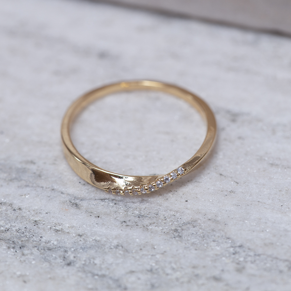 ANEL ETERNITY COM ZIRCÔNIAS BANHO OURO 18K