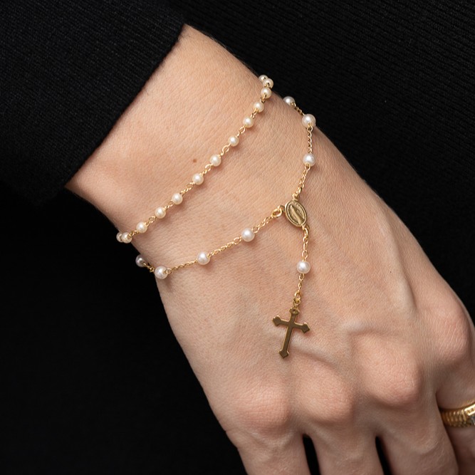 PULSEIRA TERÇO COM PÉROLAS BANHO OURO 18K