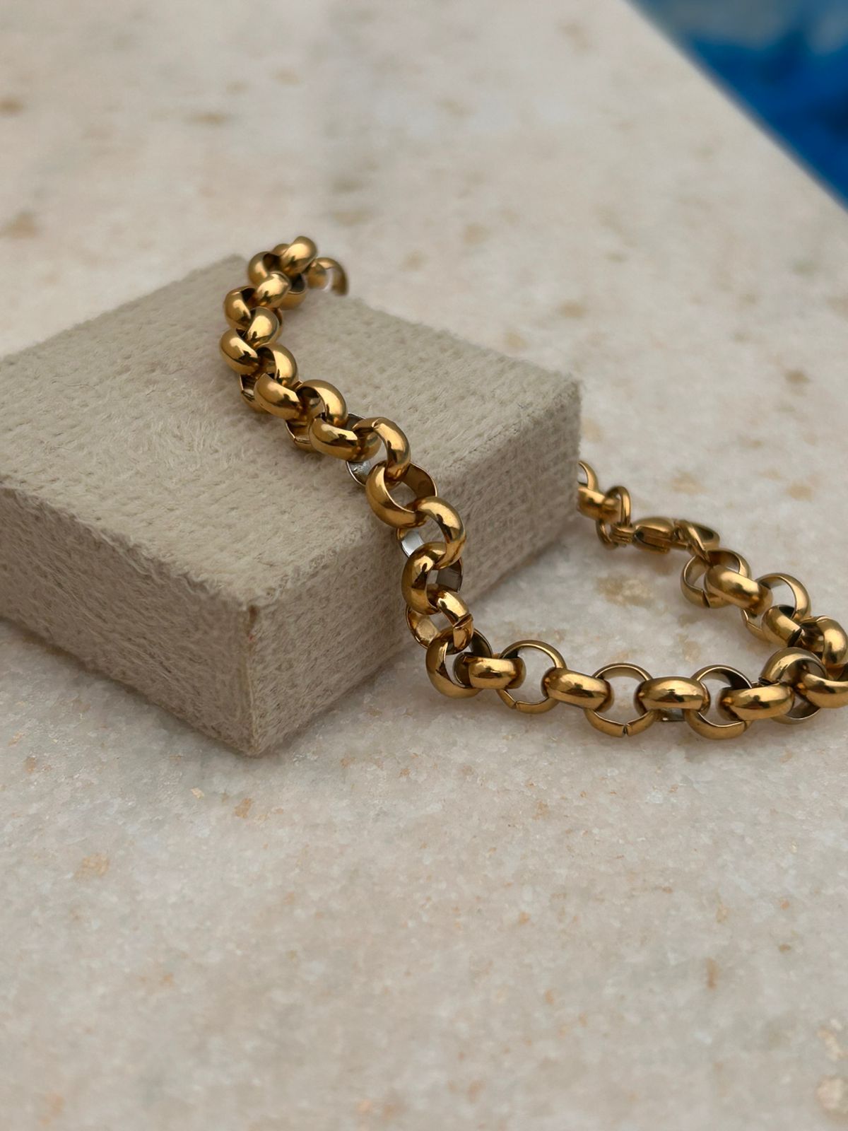 Pulseira elo português no aço dourado