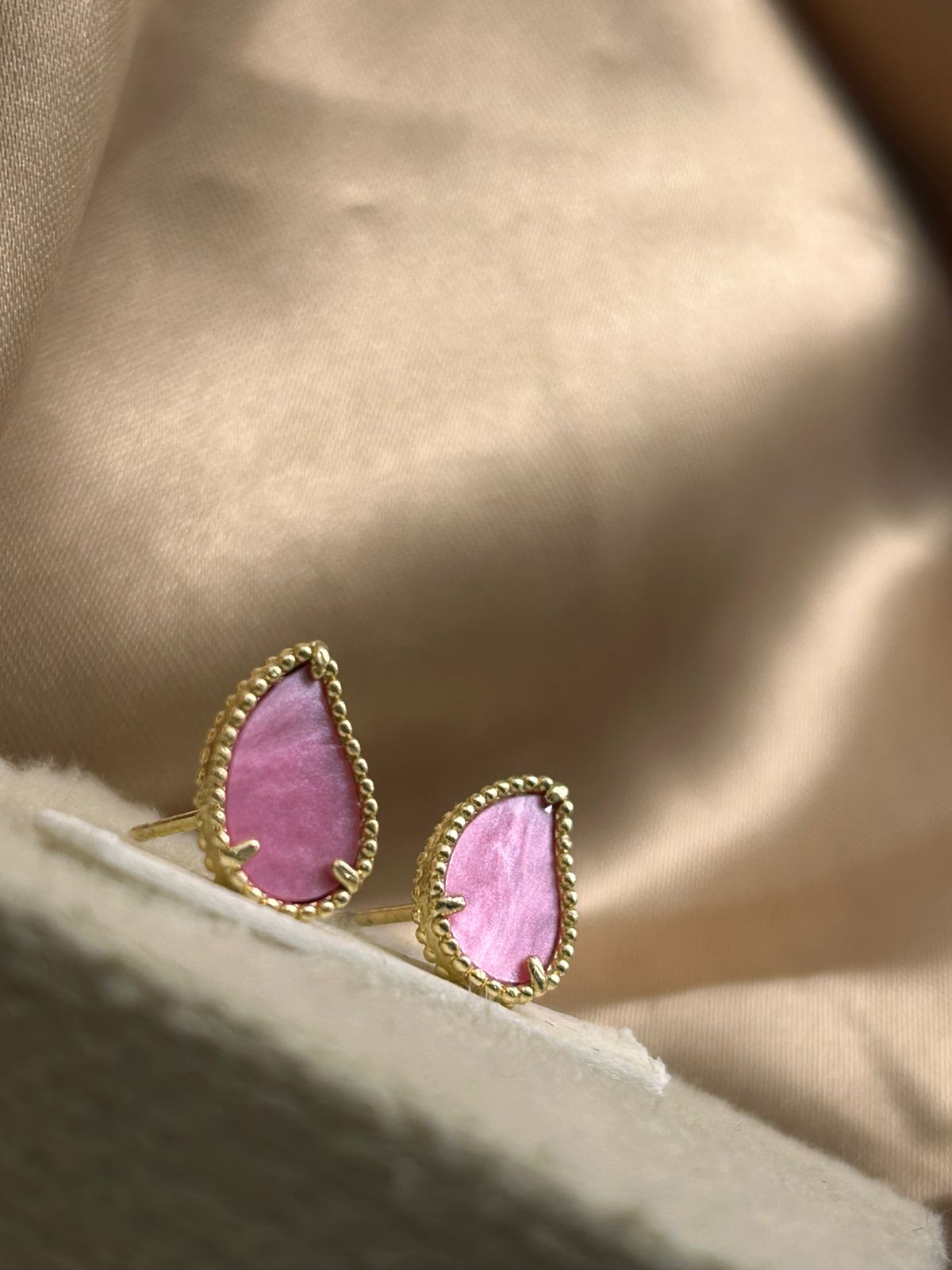 Brinco rosa