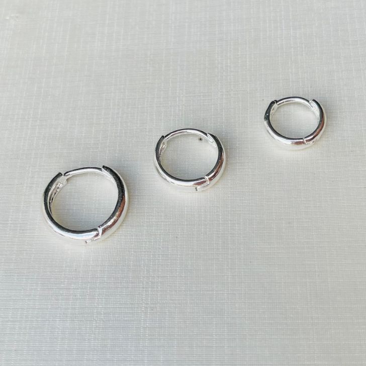 BRINCO P DO TRIO ARGOLAS LISAS CLICK FB B. PRATA