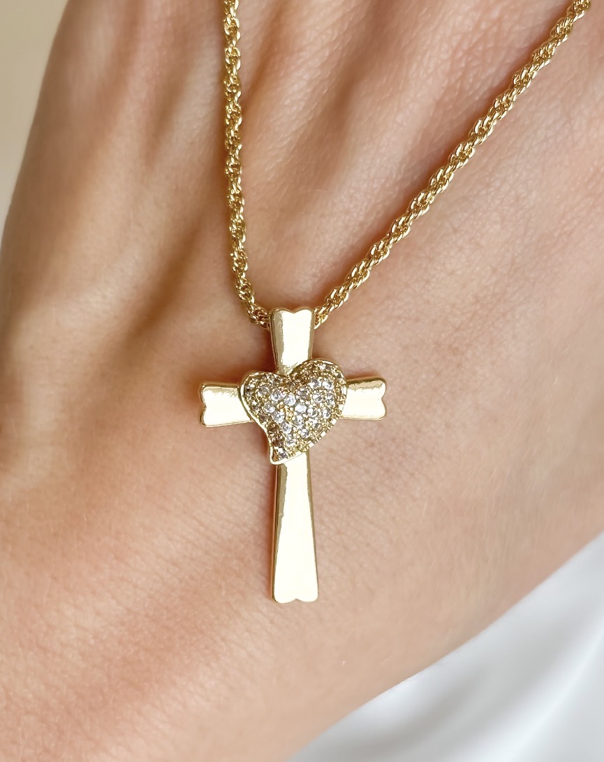 COLAR ELO BAIANO CRUZ LISA + CORAÇÃO CRAVEJADO B. OURO
