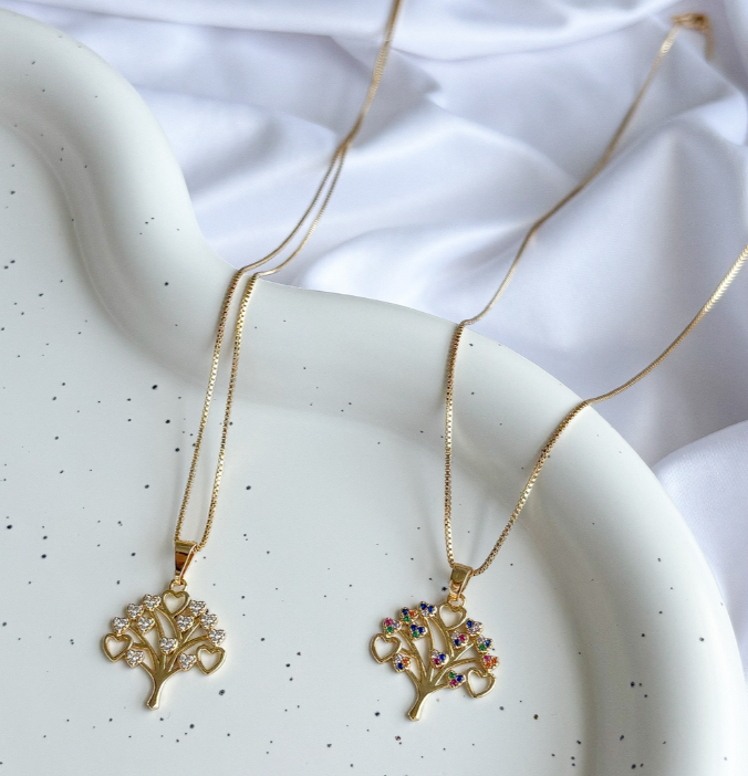 COLAR VENEZ. DELICADO ARVORE DA VIDA FOLHAS DE CORAÇÕES CRISTAL B. OURO