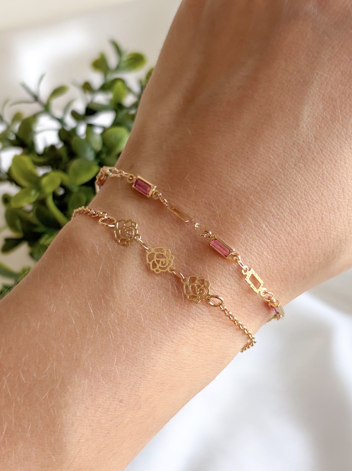 PULSEIRA INFANTIL 3 ROSAS VAZADAS B. OURO