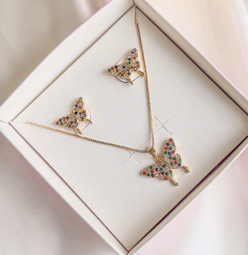 CONJUNTO BORBOLETA PERNINHA CRAVEJ. COLORS B. OURO