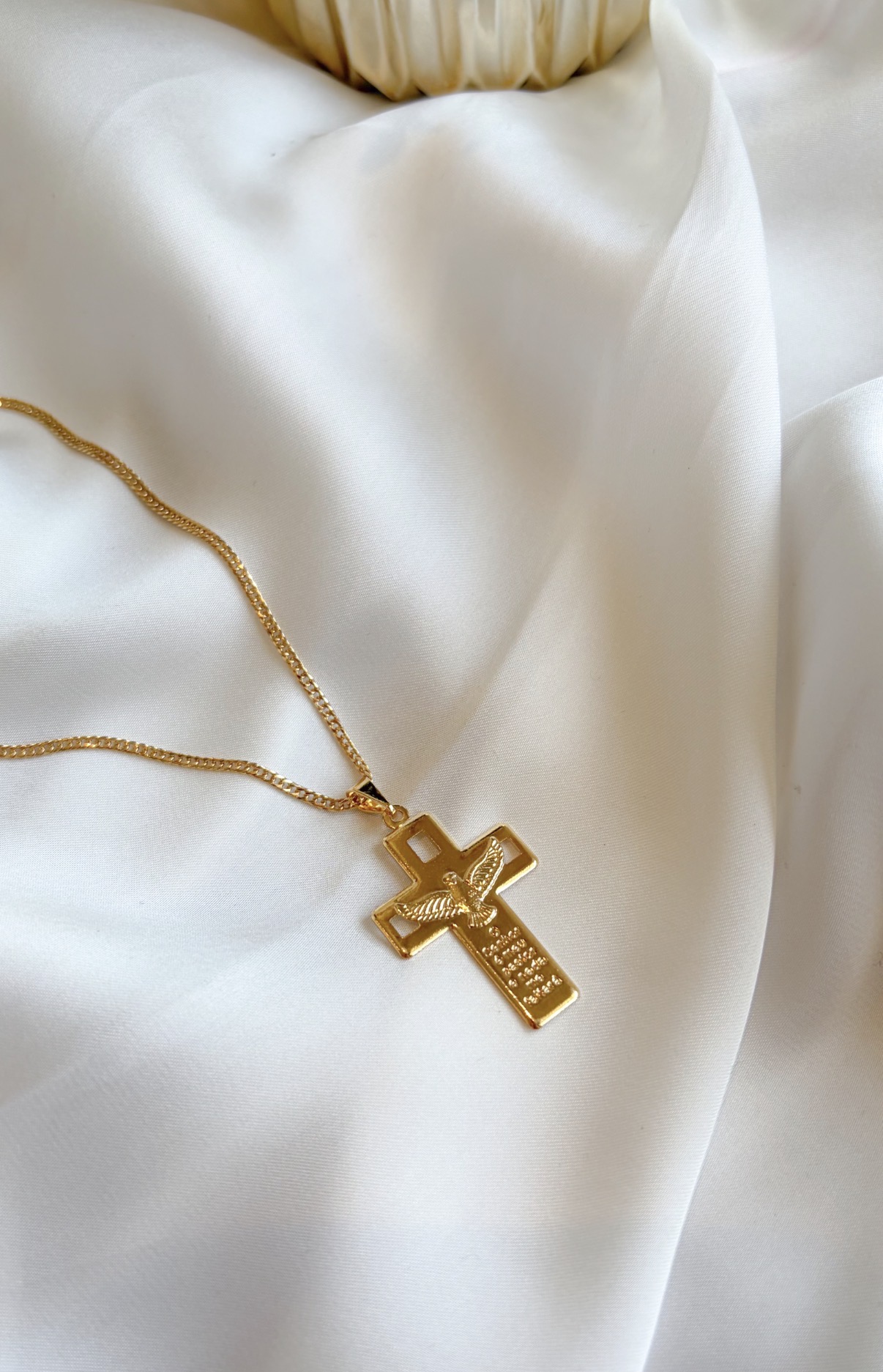 COLAR DELICADO GRUMET 45 CM C/ CRUZ SENHOR É MEU PASTOR B. OURO