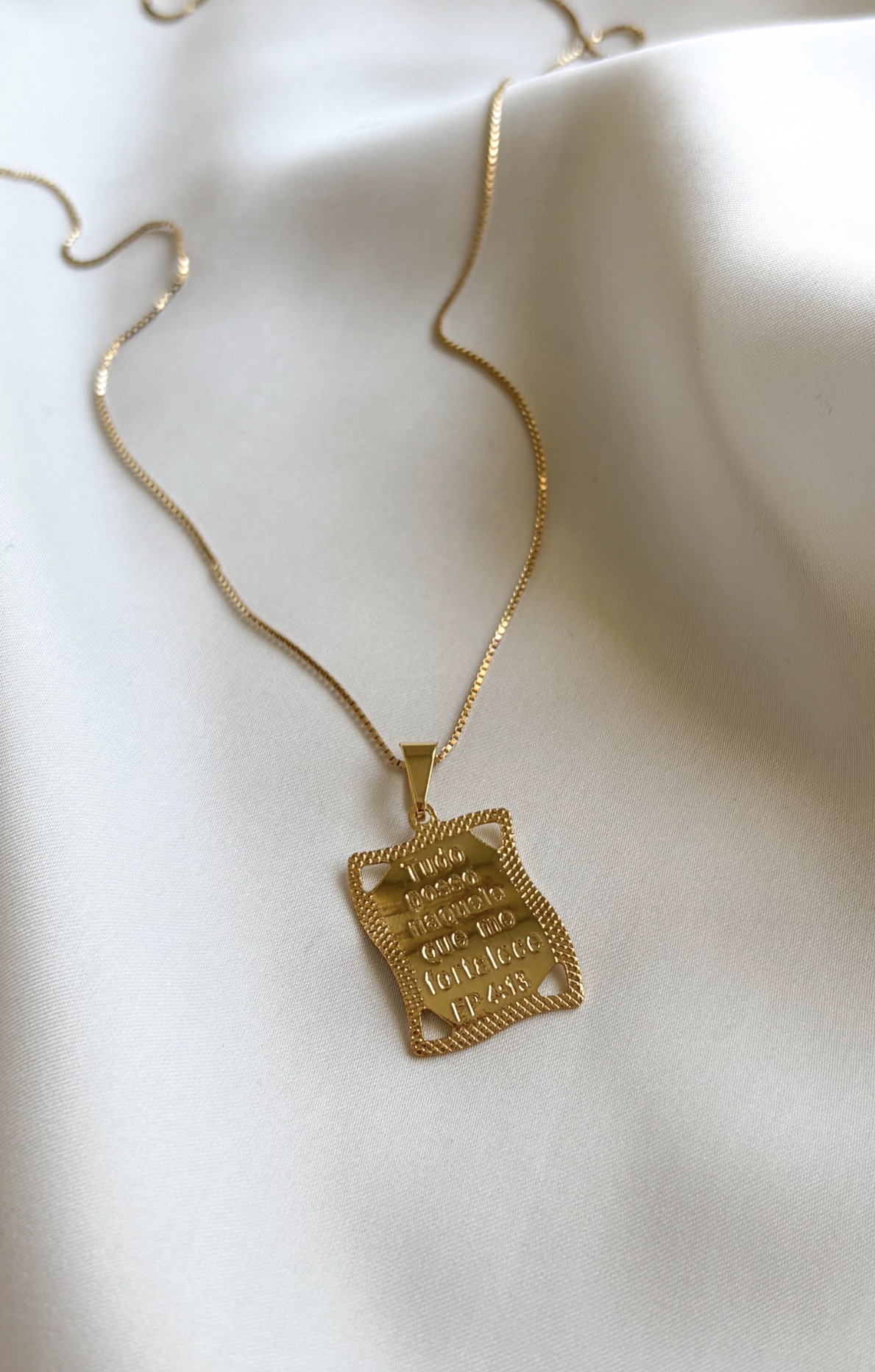 COLAR 60M VENEZ. PLACA TUDO POSSO B. OURO