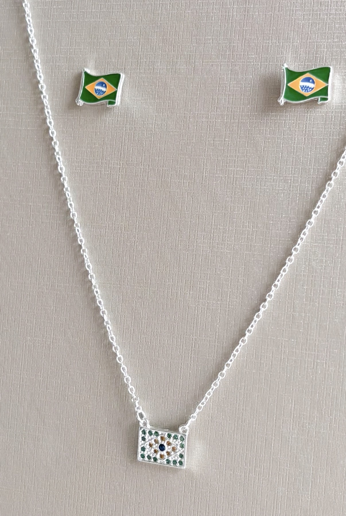 COLAR ELOS BANDEIRA BRASIL CRAVJ COLOR B. PRATA