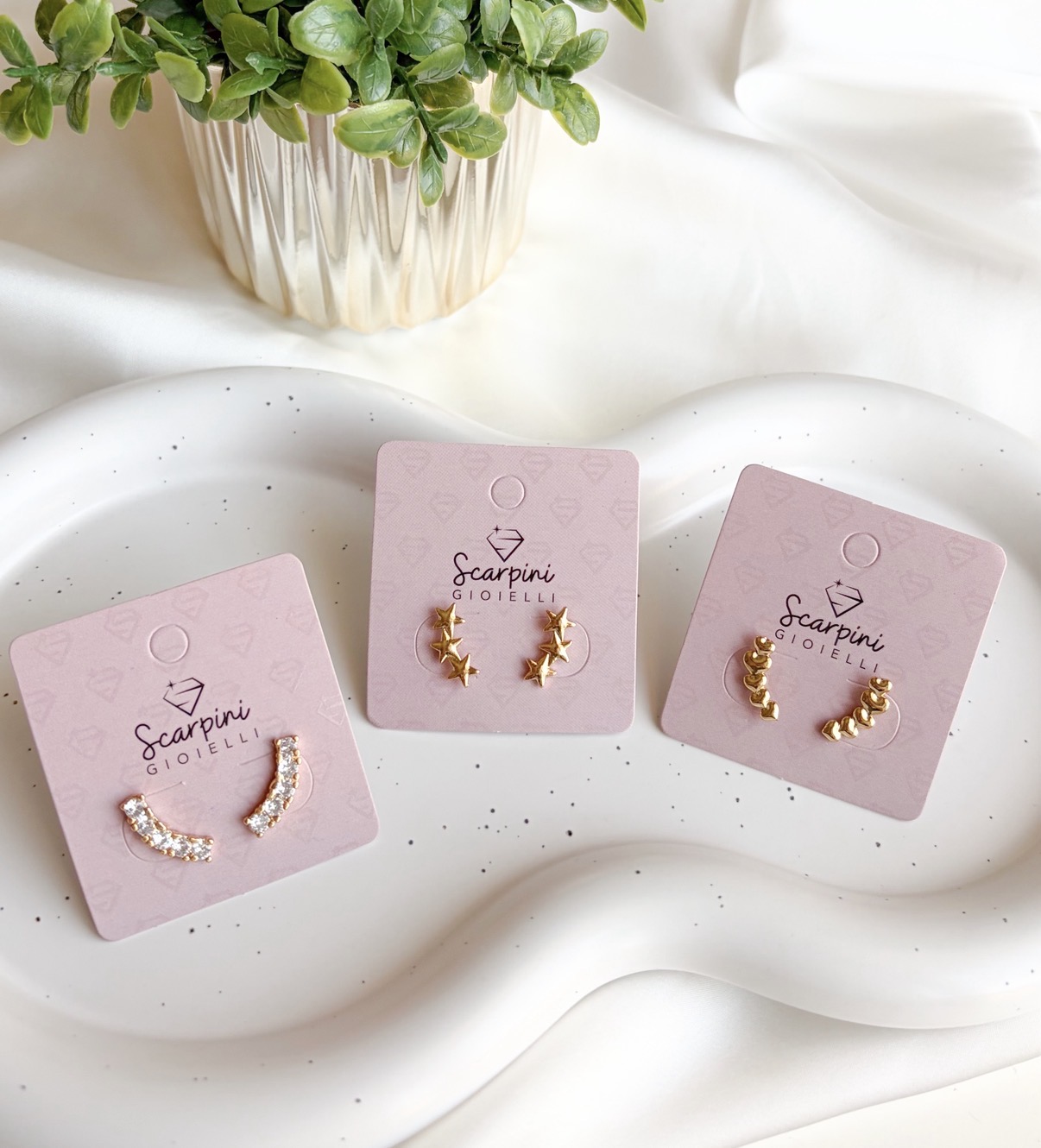 BRINCO EAR CUFF PEDRAS DELICADO B. OURO