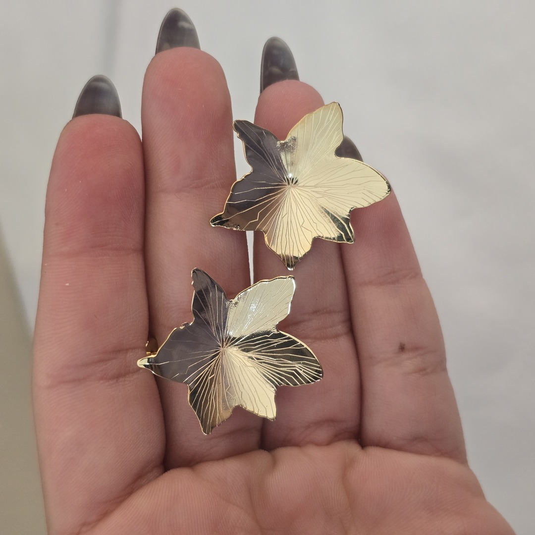 Brinco Flor Metal Trabalhado