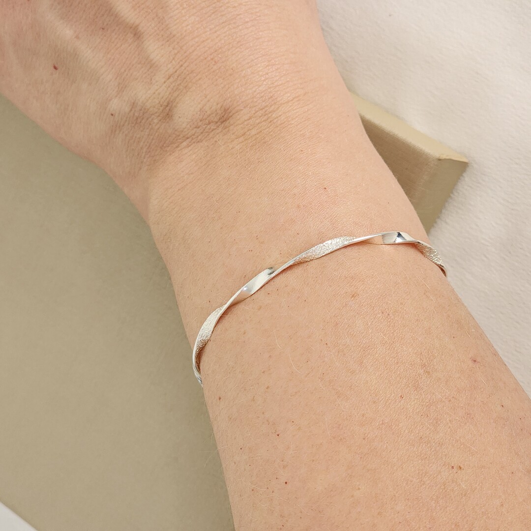 Bracelete Torcido