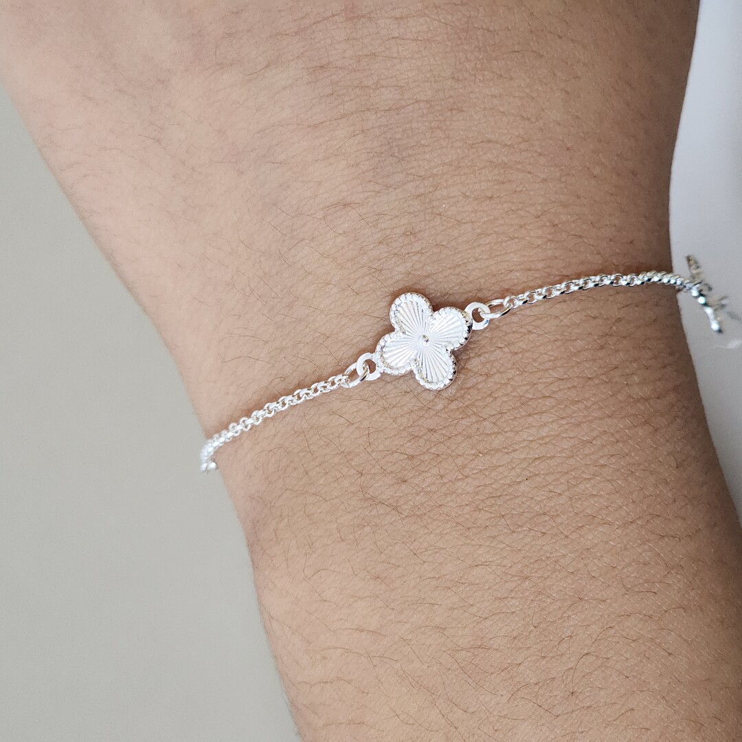 Pulseira Delicada Lisa V