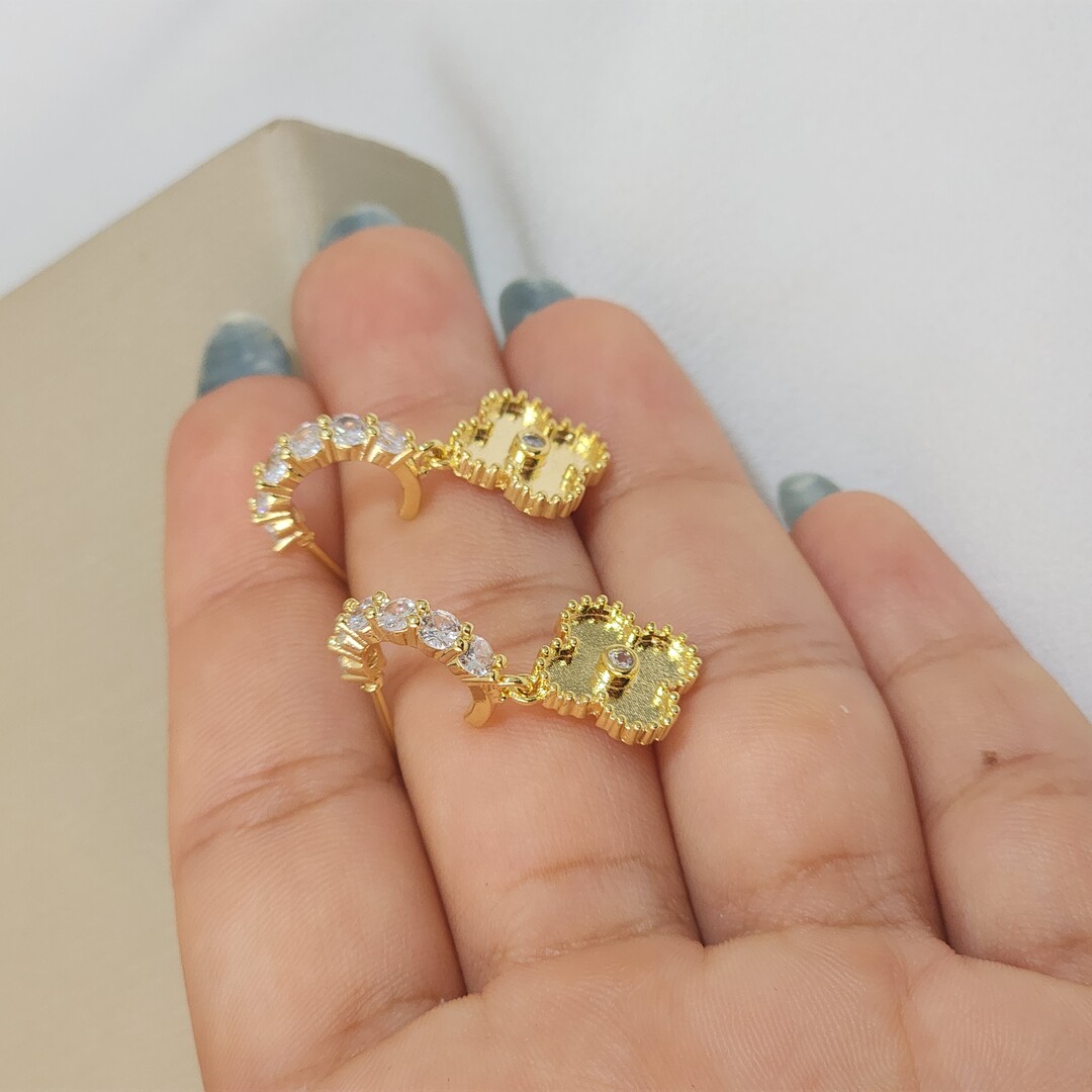 Brinco Delicado Zircônia e Liso